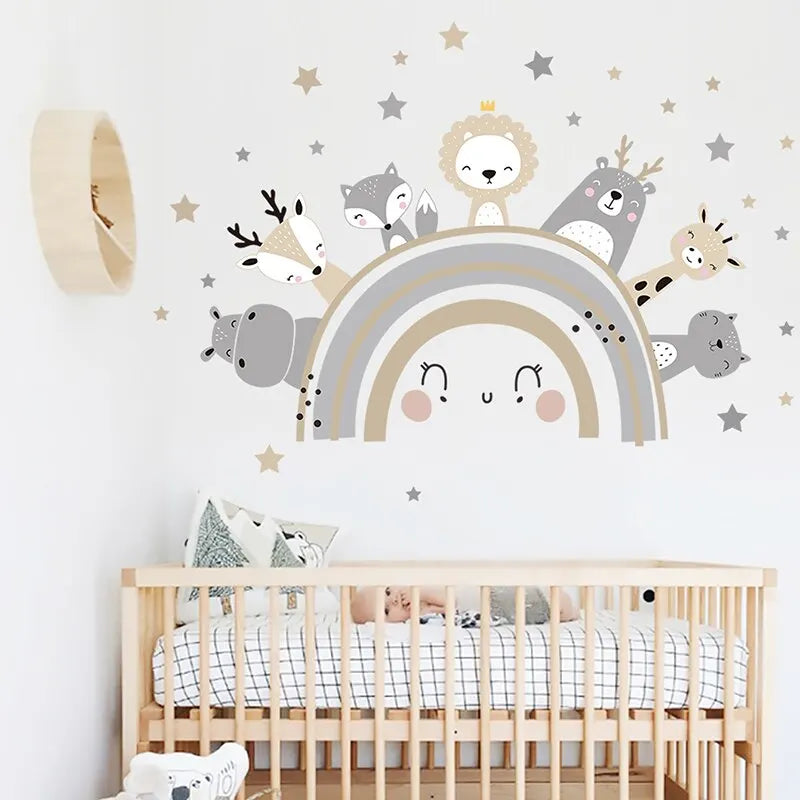 Cali cartoon animal design wallpaper in playful nursery setting.