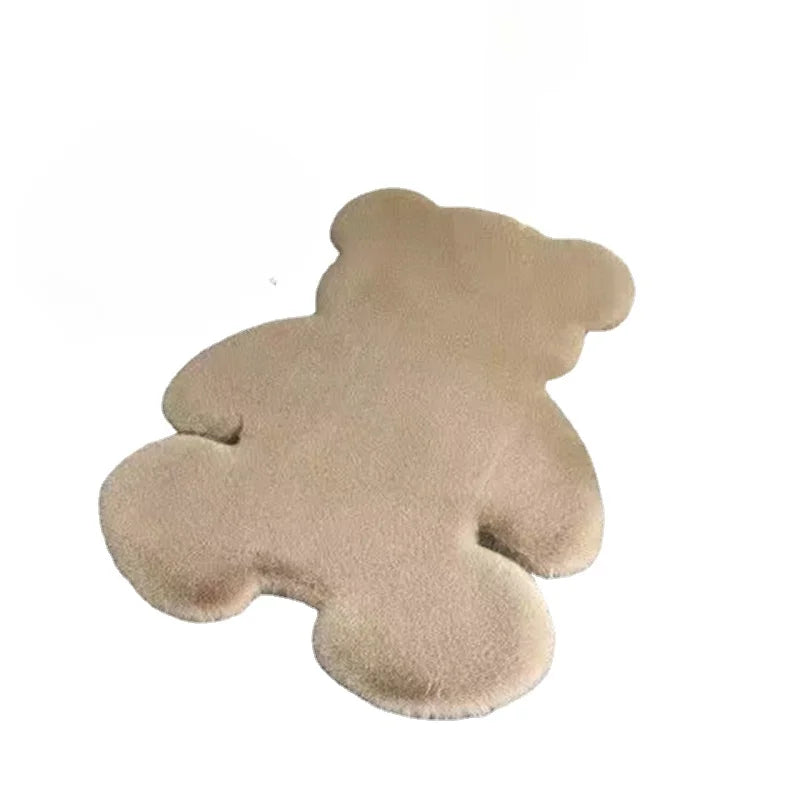 Matt the Bear Rug made of high-quality faux fur, shaped like a playful bear.