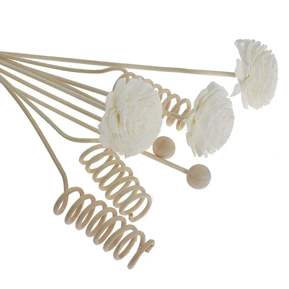 Yeulion Diffuser Sticks with floral design for aromatherapy and home elegance.