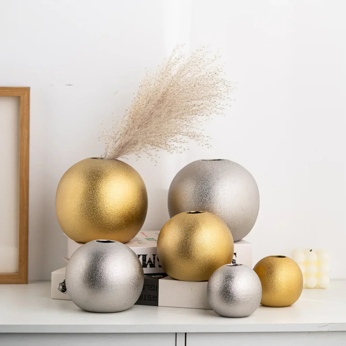 Nuala Ceramic Balls in silver and gold, decorative vase or ornament.